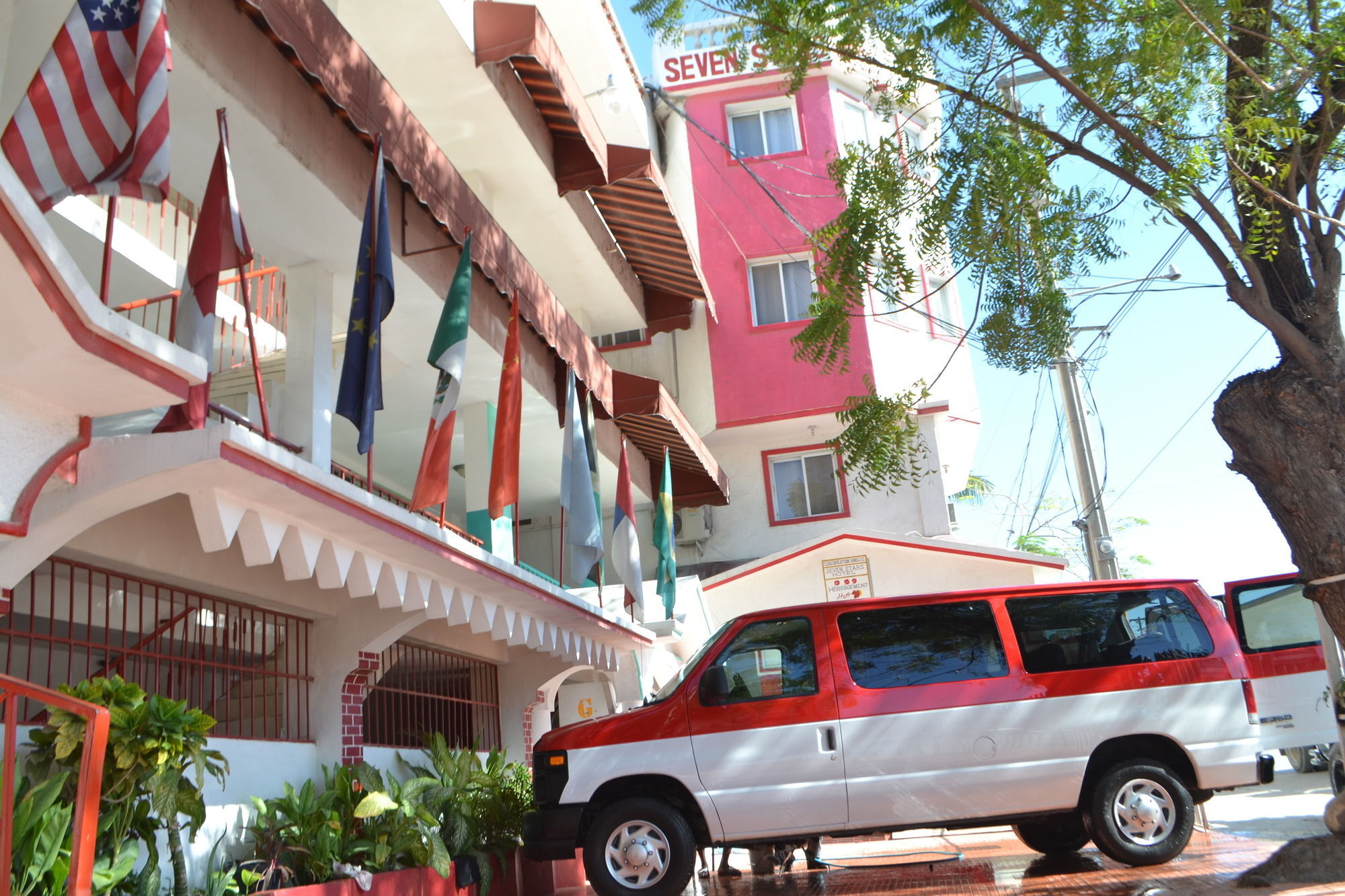 Seven Stars Hotel Musseau المظهر الخارجي الصورة